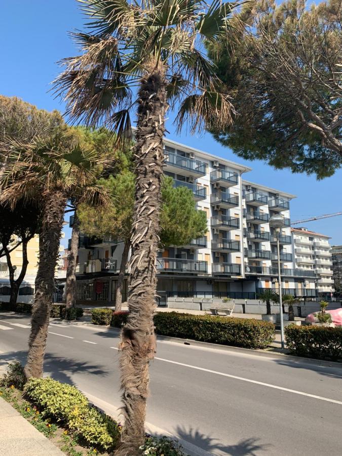 ביביונה Malibu Apartments מראה חיצוני תמונה