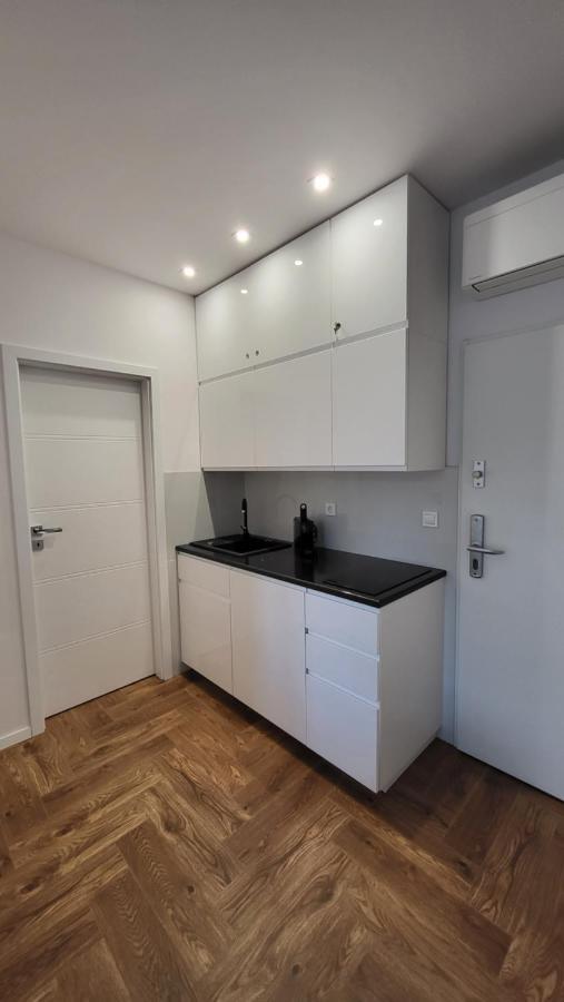 ביביונה Malibu Apartments מראה חיצוני תמונה
